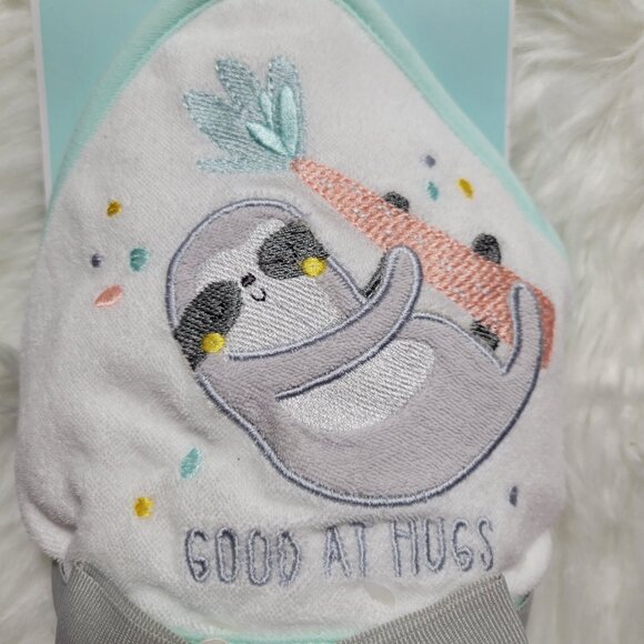 Just Born Sloth Themed Hooded Towel & Washcloth Set - Picture 4 of 6